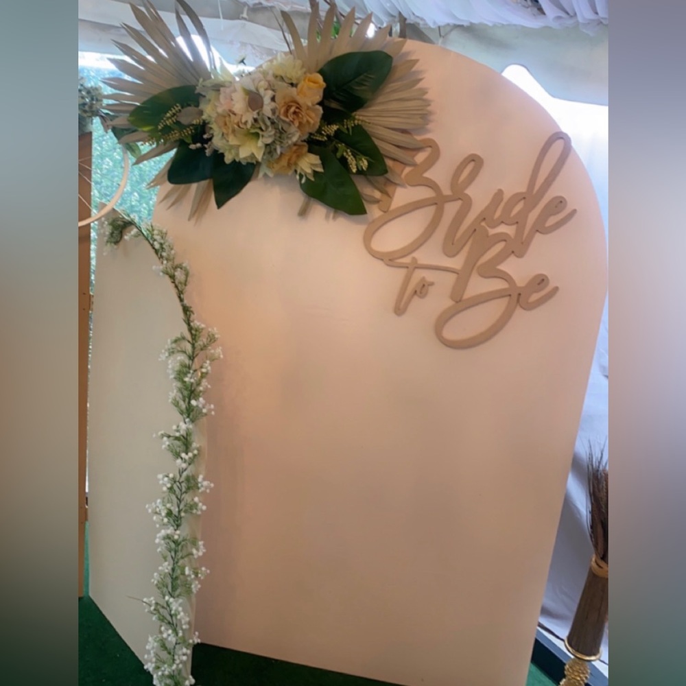 “Bride to Be” Sign